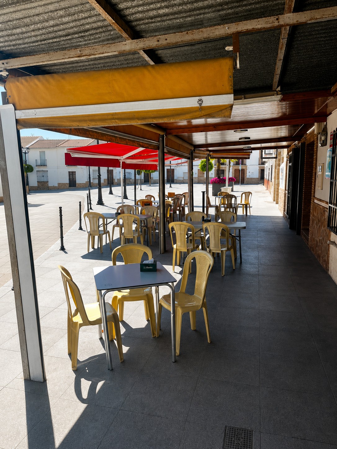 Terraza cubierta del Restaurante Sysy